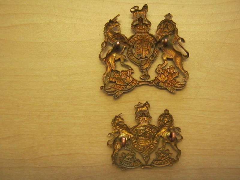 General L/ST cap and collar badges.
